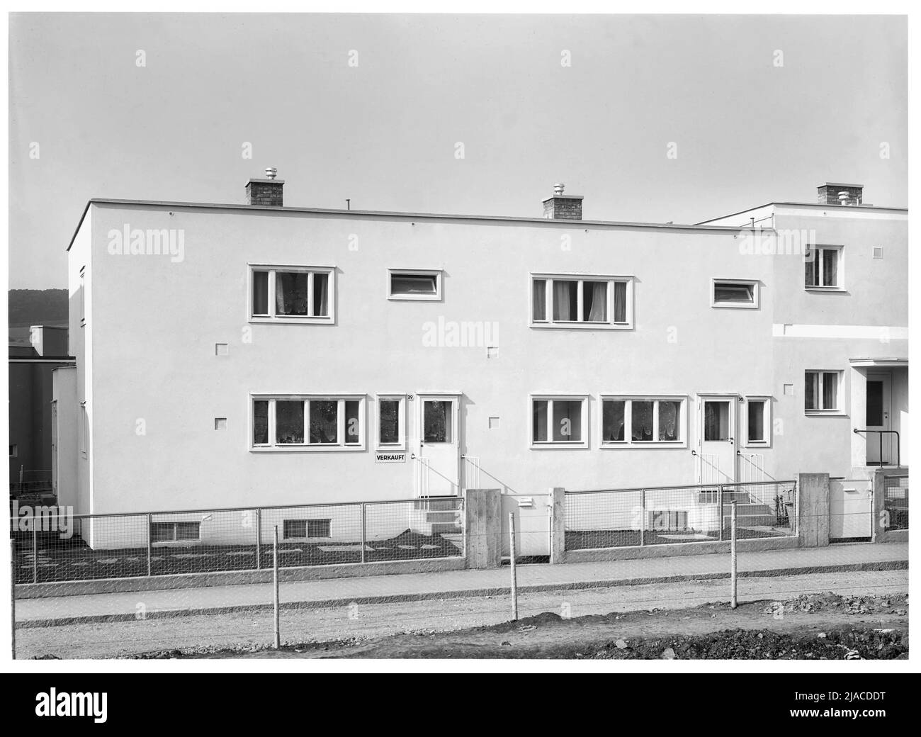 Werkbundsiedlung, Haus 29 und 30 (13, Veitengergasse 95-97), Straßenseite. Martin Gerlach jun. (1879-1944), Fotograf, Walter Sobotka (1888-1970), Architekt Stockfoto