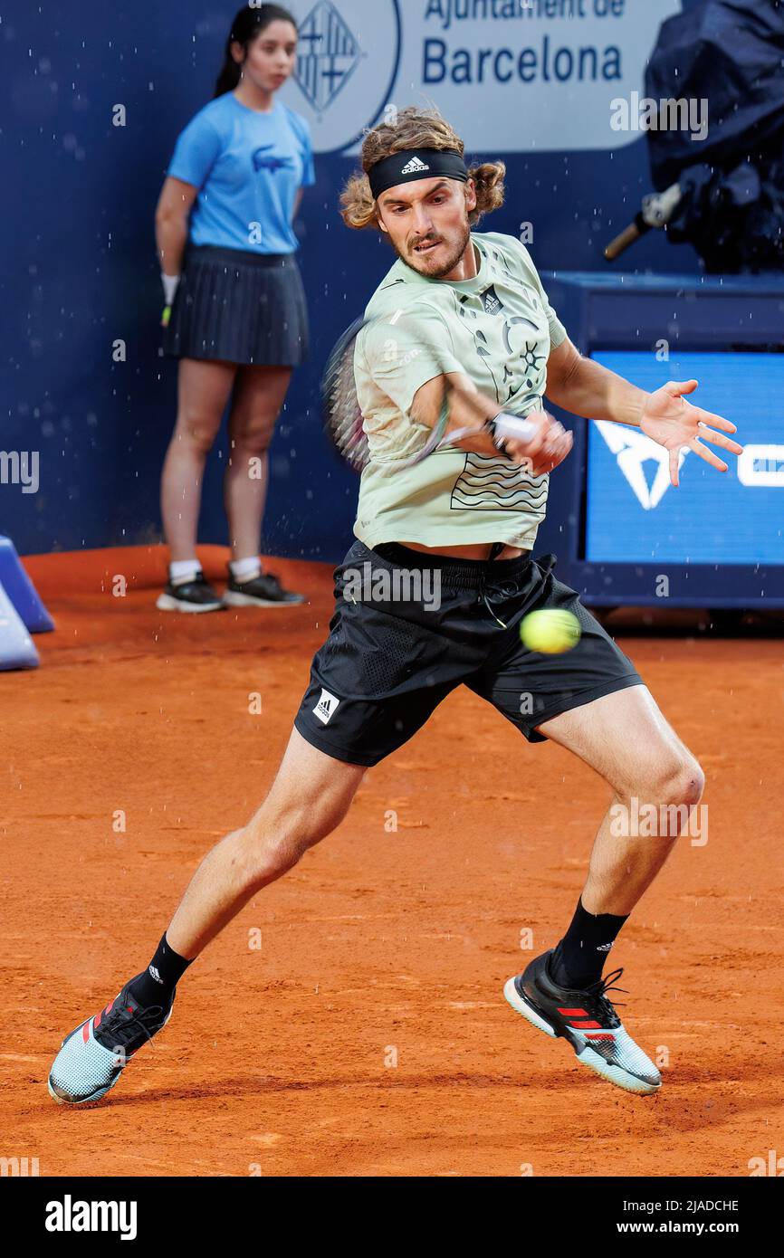 BARCELONA - APR 20: Stefanos Tsitsipas im Einsatz während des Barcelona Open Banc Sabadell Tennisturniers im Real Club De Tenis Barcelona am 20. April Stockfoto