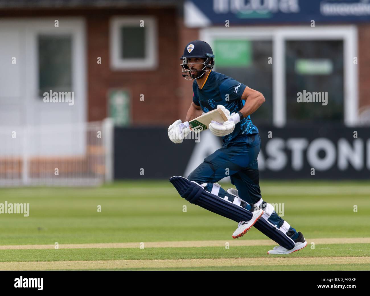 Shan Masood flatterte für Derbyshire 2. XI gegen Nottinghamshire 2. XI in einem Twenty20 North Group Match Stockfoto