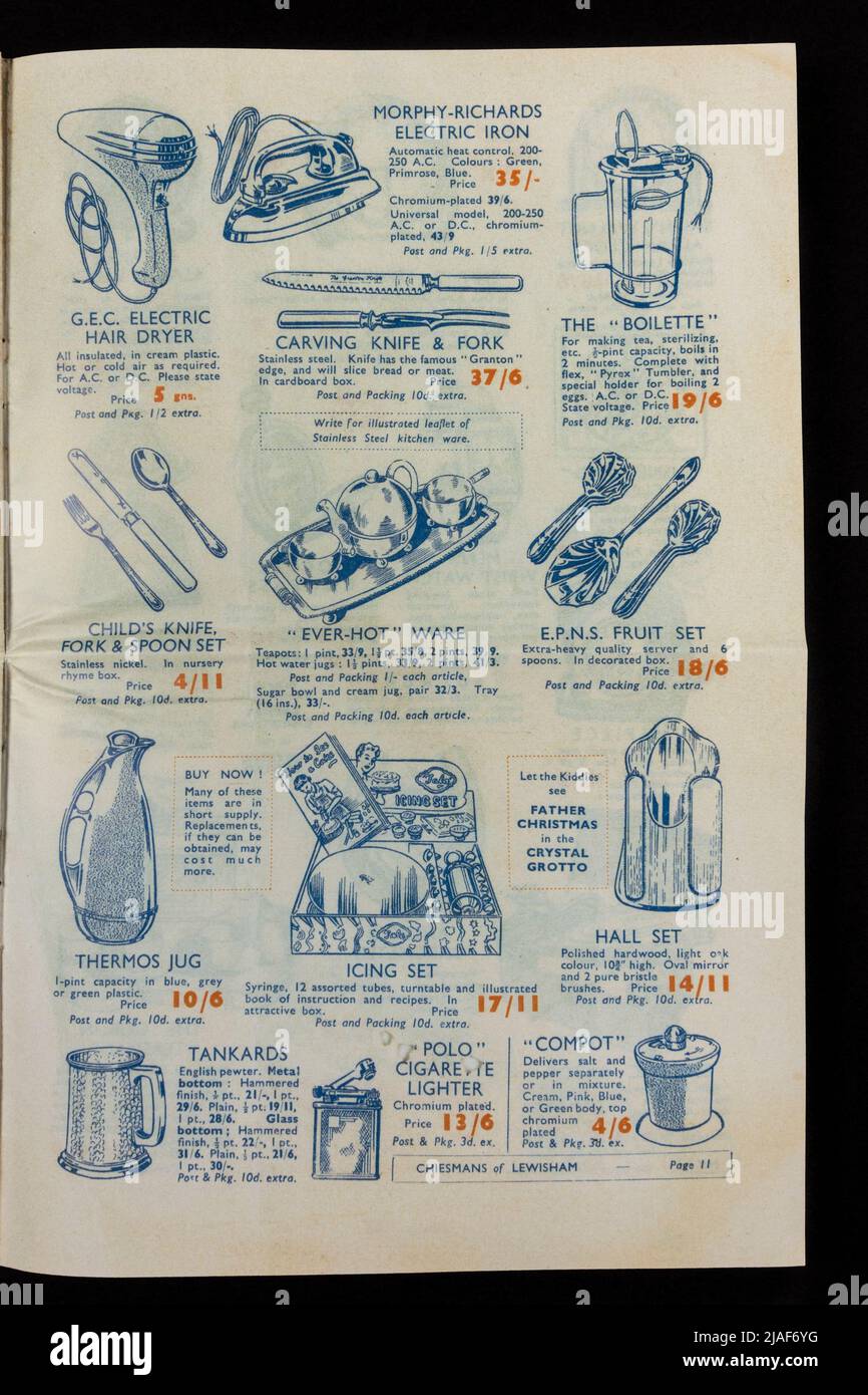 Chiesmans of Lewisham Christmas Gifts List (Replik) listet Küchengeräte, ein Stück Replik-Erinnerungsstücke im Zusammenhang mit Weihnachten. Stockfoto