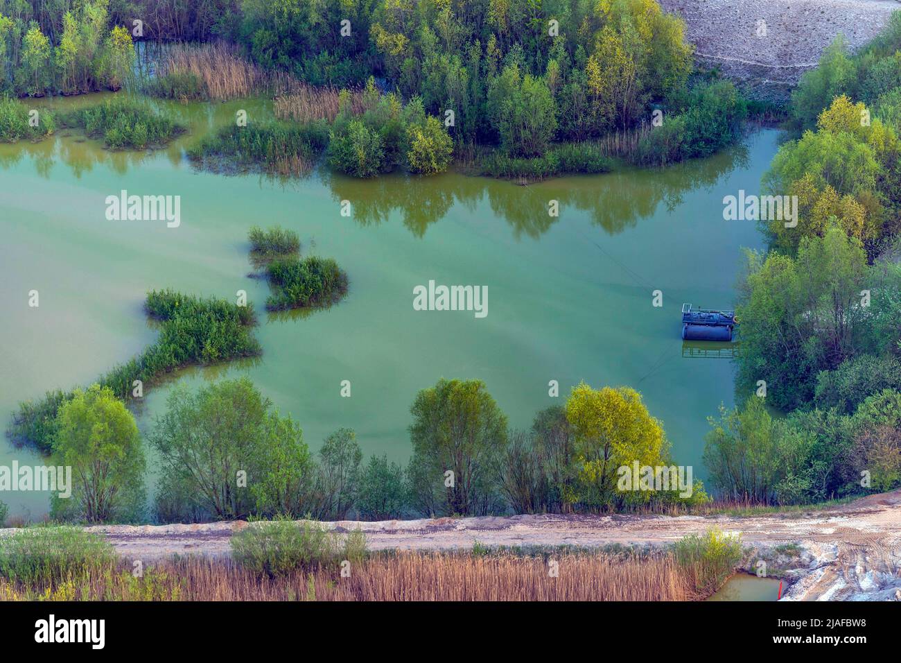 Feuchtgebiet in einer ehemaligen Tongrube, 05/27/2022, Luftaufnahme, Deutschland, Schleswig-Holstein Stockfoto