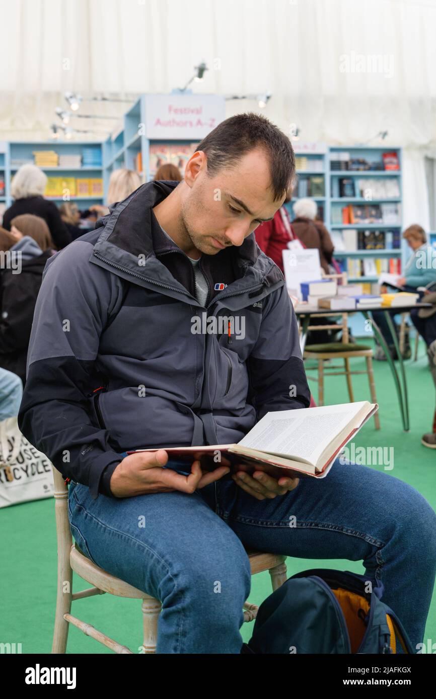 Hay-on-Wye, Wales, Großbritannien. 27.. Mai 2022. Allgemeine Atmosphäre und Buchhandlung des Hay Festival 2022 in Wales. Quelle: Sam Hardwick/Alamy. Stockfoto