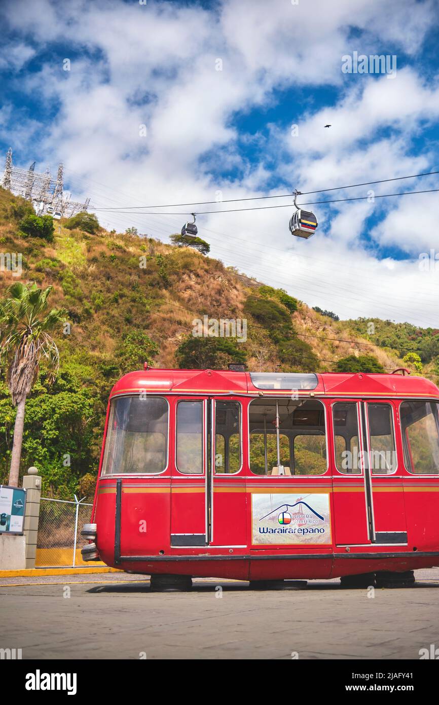 CARACAS, VENEZUELA Mai 2022 Kabinen der Seilbahn zum Humboldt Hotel
