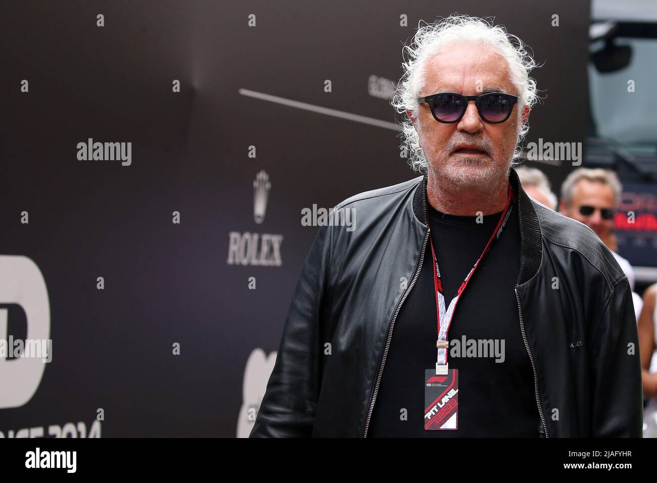 Flavio Briatore blickt vor dem Grand Prix von Monaco F1 auf dem Circuit de Monaco am 29. Mai 2022 in Monte-Carlo, Monaco, zurück. Stockfoto