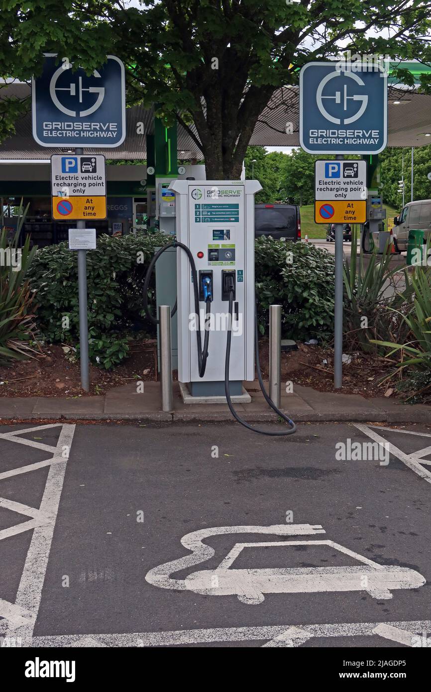 Gridserve Electric Highway Charging Points Frankley Moto Services M5 Northbound, West Midlands, England, UK Stockfoto