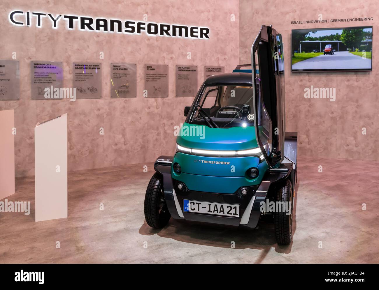 City Transformer Elektro-Faltwagen auf der IAA Mobility 2021 in München, Deutschland - 6. September 2021. Stockfoto