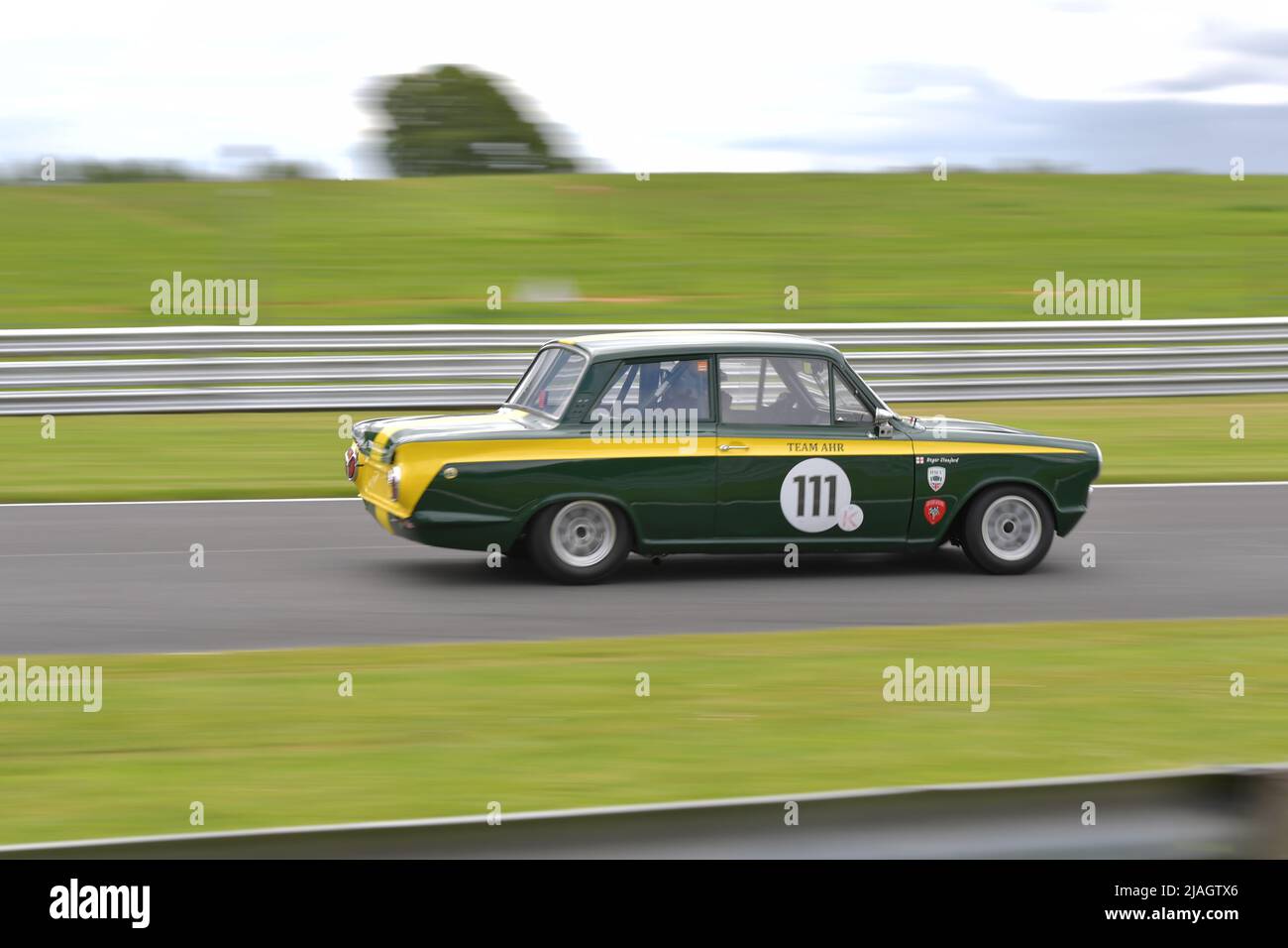 BARC CLUB CAR CHAMPIONSHIPS - OULTON PARK der British Automobile Racing Club kehrt an diesem Wochenende zu einem vollen Renntag nach Oulton Park zurück Stockfoto
