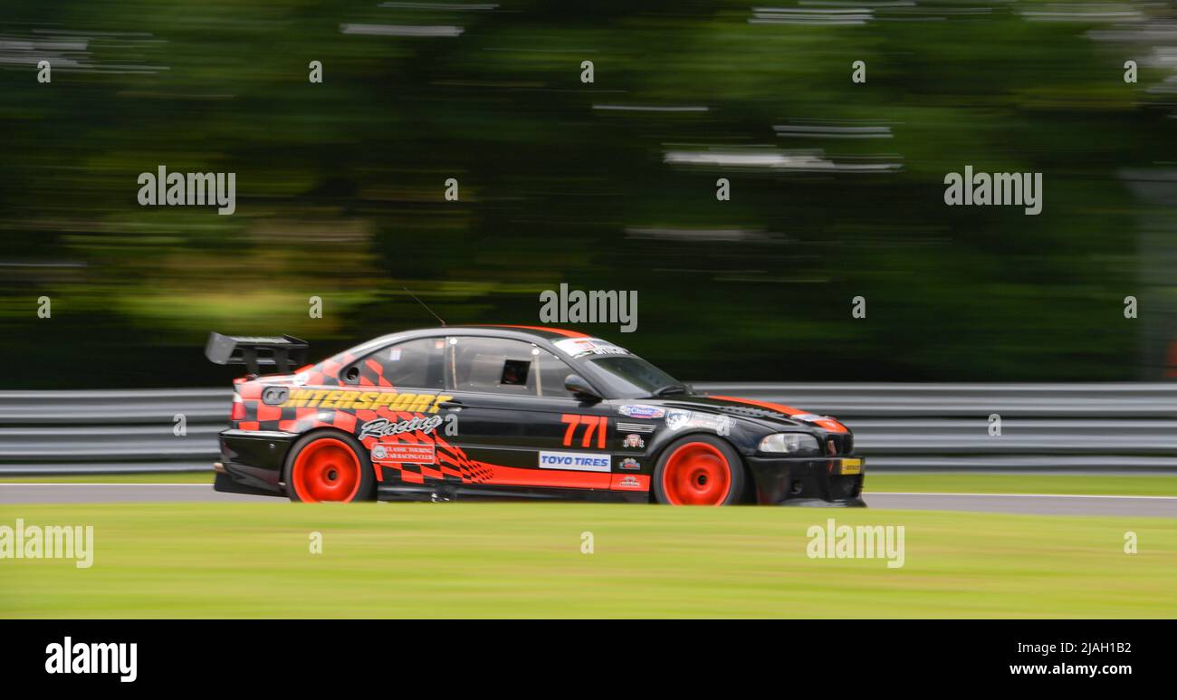 BARC CLUB CAR CHAMPIONSHIPS - OULTON PARK der British Automobile Racing Club kehrt an diesem Wochenende zu einem vollen Renntag nach Oulton Park zurück Stockfoto
