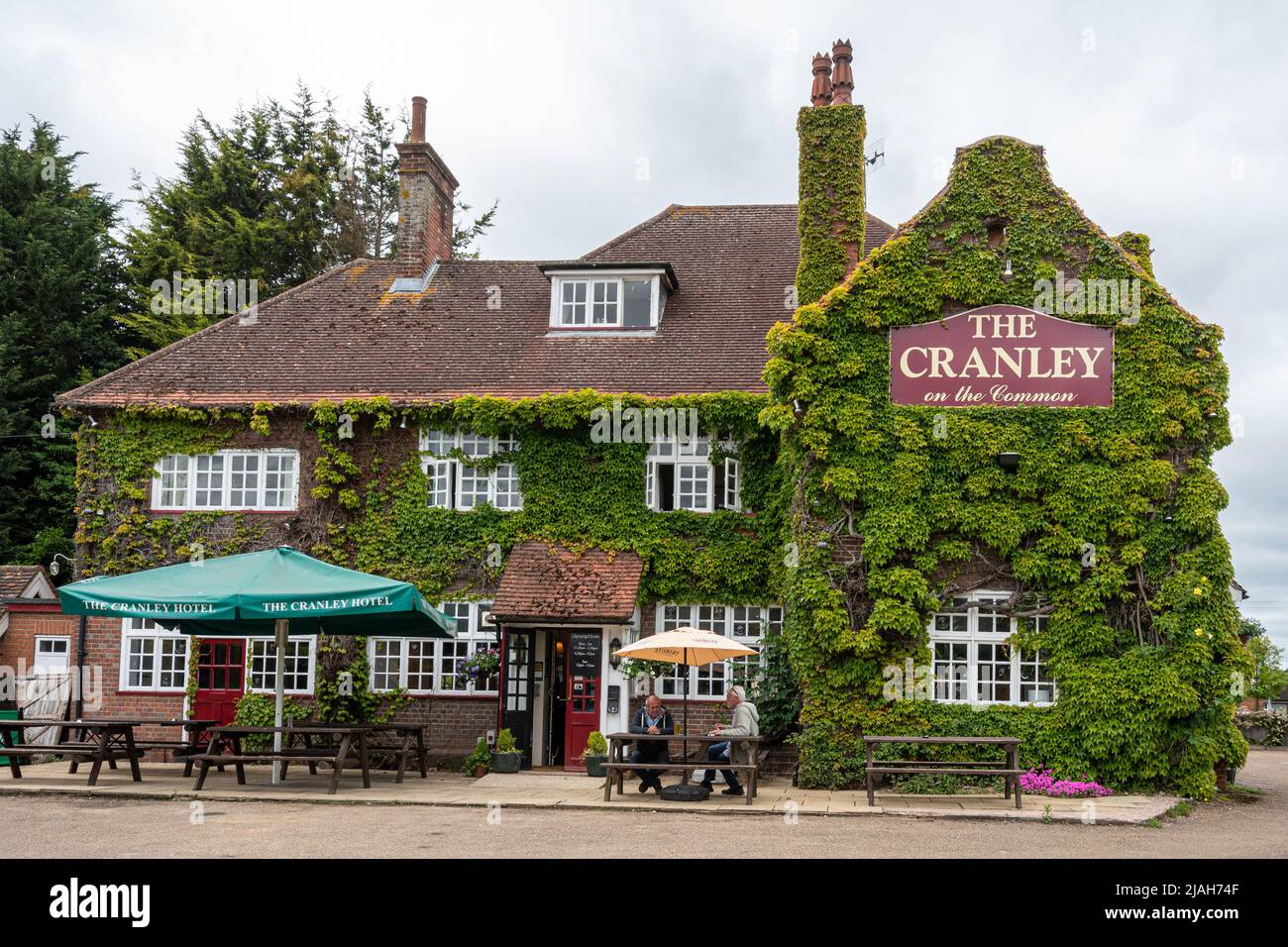 Das Cranley Hotel im Surrey-Dorf Cranleigh, Surrey, England, Großbritannien. Stockfoto