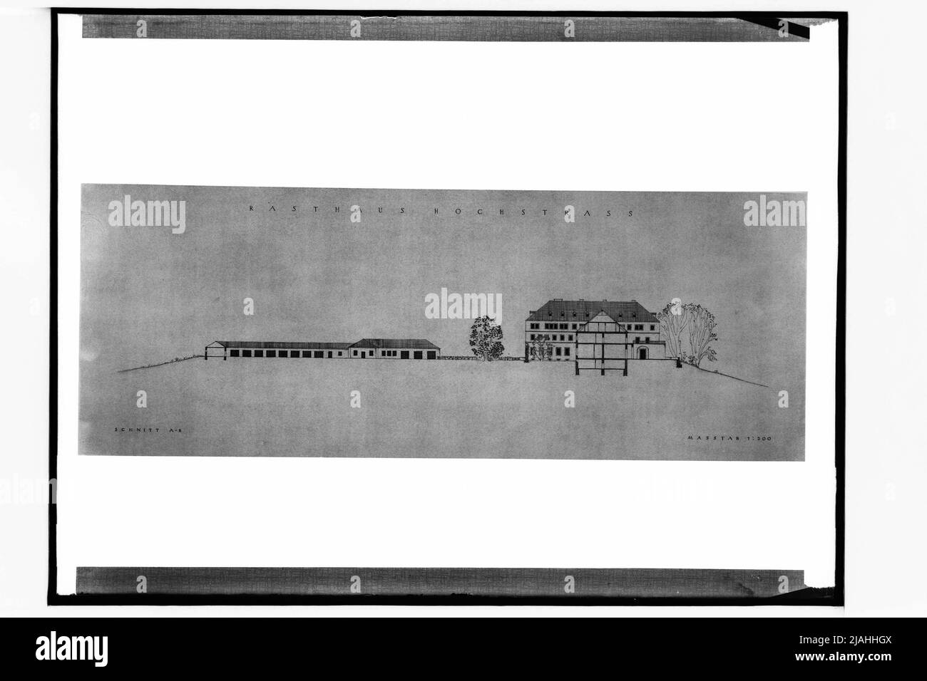 Entwurf für das Rasthaus Hochstraß auf der Reichsautstraße (Schnitt A-B) Stockfoto