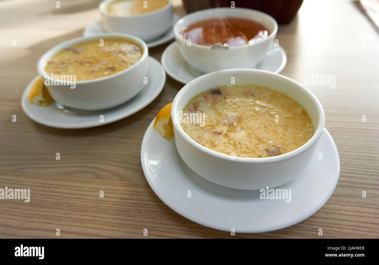 Berühmte türkische Suppe Kelle Paca Stockfoto