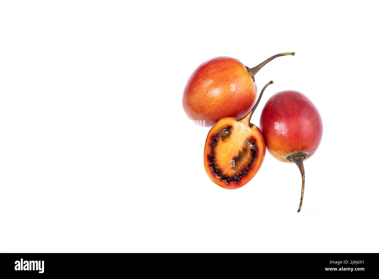 Solanum Betaceum - Exotische Früchte; Baumtomate Gepfropft Mit Brombeere Stockfoto