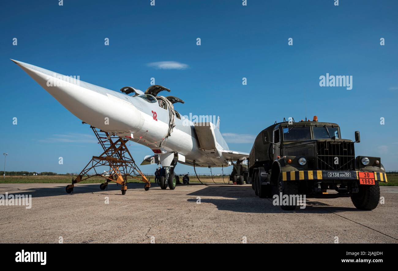 Russische Luftwaffe TU-22M3 auf dem Luftwaffenstützpunkt Dyagilevo, Russland. Stockfoto