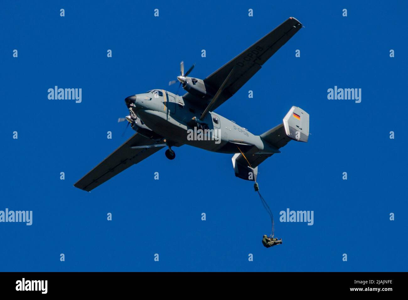 M-28 Skytruck, der von der Bundeswehr zum Training von Parajumpers, Altenstadt, Deutschland, eingesetzt wird. Stockfoto