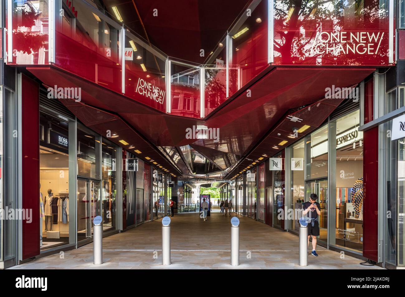 One New Change Shopping Centre London - großes Büro- und Einzelhandelsgeschäft in der City of London, eröffnet 2010. Stockfoto