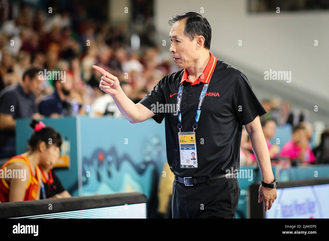 Spanien, Teneriffa, 22. September 2018: Der chinesische Basketball-Cheftrainer Limin Xu während der Basketball-Weltmeisterschaft der Frauen Stockfoto