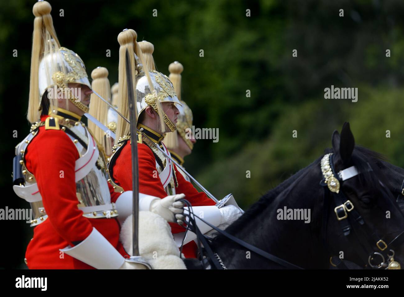 London, England, Großbritannien. Täglicher Wachwechsel bei der Parade der Pferdewächter - Mitglieder der Rettungswächter Stockfoto