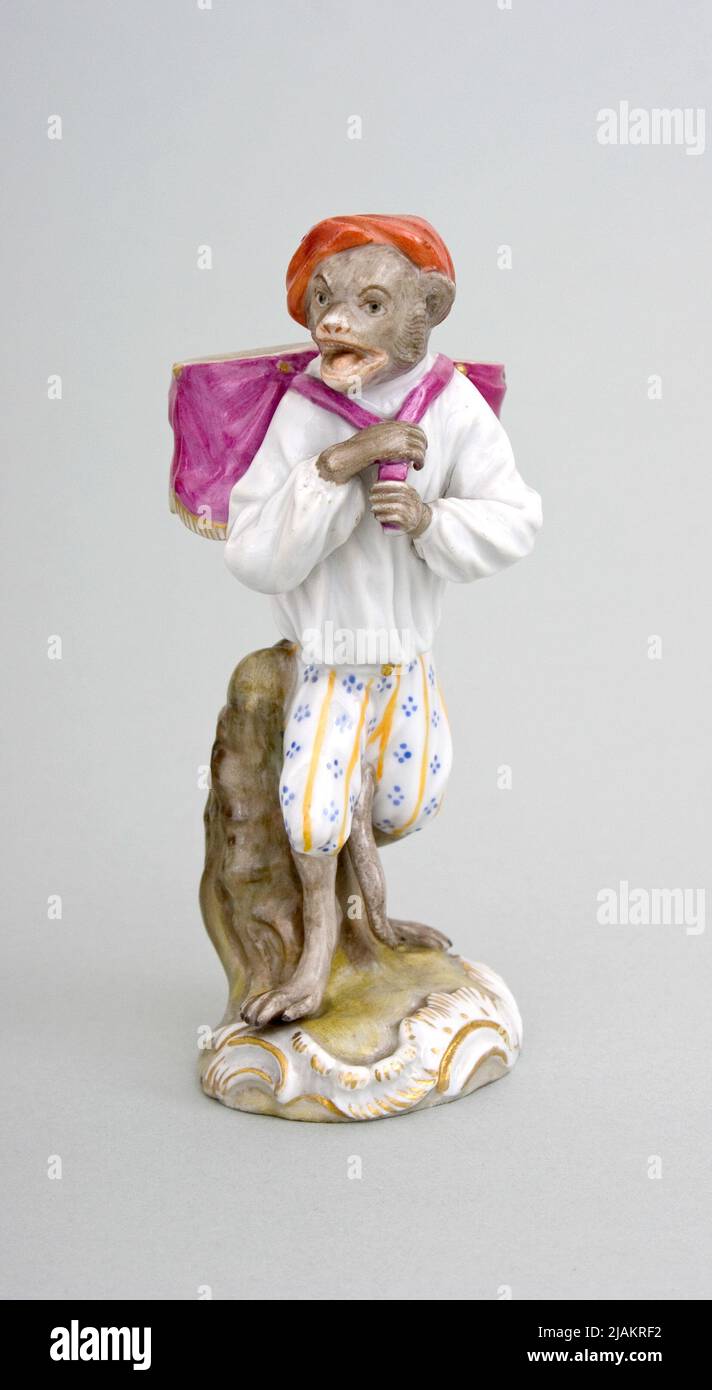 Eine Figur eines Affenbands, eines Affen mit Trommeln K-Händler, Jan Joachim, Miśnia (Meissen) Stockfoto