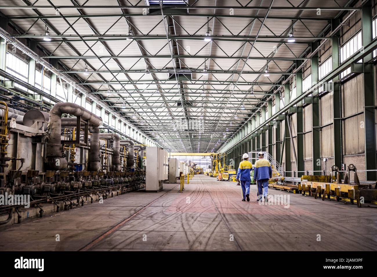 2022-05-31 09:42:03 VELSEN-NOORD - die DSP-Gießwalzeninstallation in der Stahlfabrik von Tata Steel Niederlande. Das Unternehmen ist Teil des indischen Stahlproduzenten Tata Steel. ANP JEFFREY GROENEWEG niederlande Out - belgien Out Stockfoto
