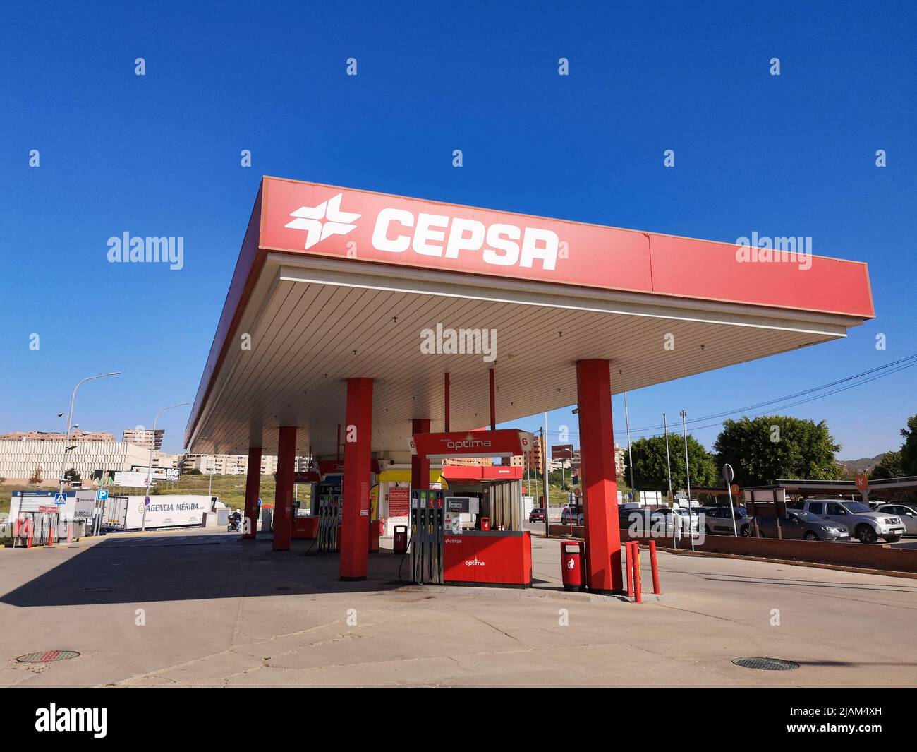 CEPSA-Tankstelle in Malaga, Spanien. Stockfoto