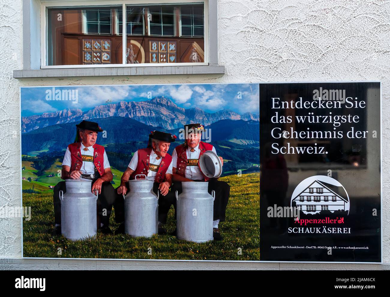 Appenzell, Schweiz - 27. Mai 2022: Entdecken Sie das schärfste Geheimnis der Schweiz - Schaukäserei Appenzell Stockfoto