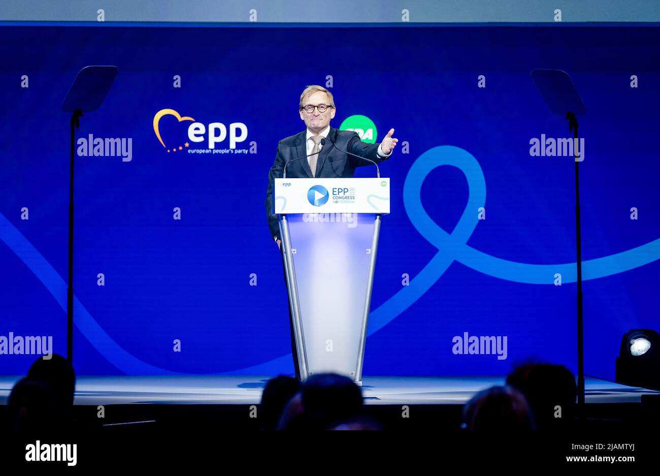 2022-05-31 14:29:43 ROTTERDAM - Hans Huibers (Parteivorsitzender der CDA) am ersten Tag der EVP-Konferenz in Ahoy Rotterdam. Der EVP-Kongress wird von der Europäischen Volkspartei (EVP), der politischen Familie der Christdemokraten in Europa, organisiert. ANP SEM VAN DER WAL niederlande Out - belgien Out Stockfoto