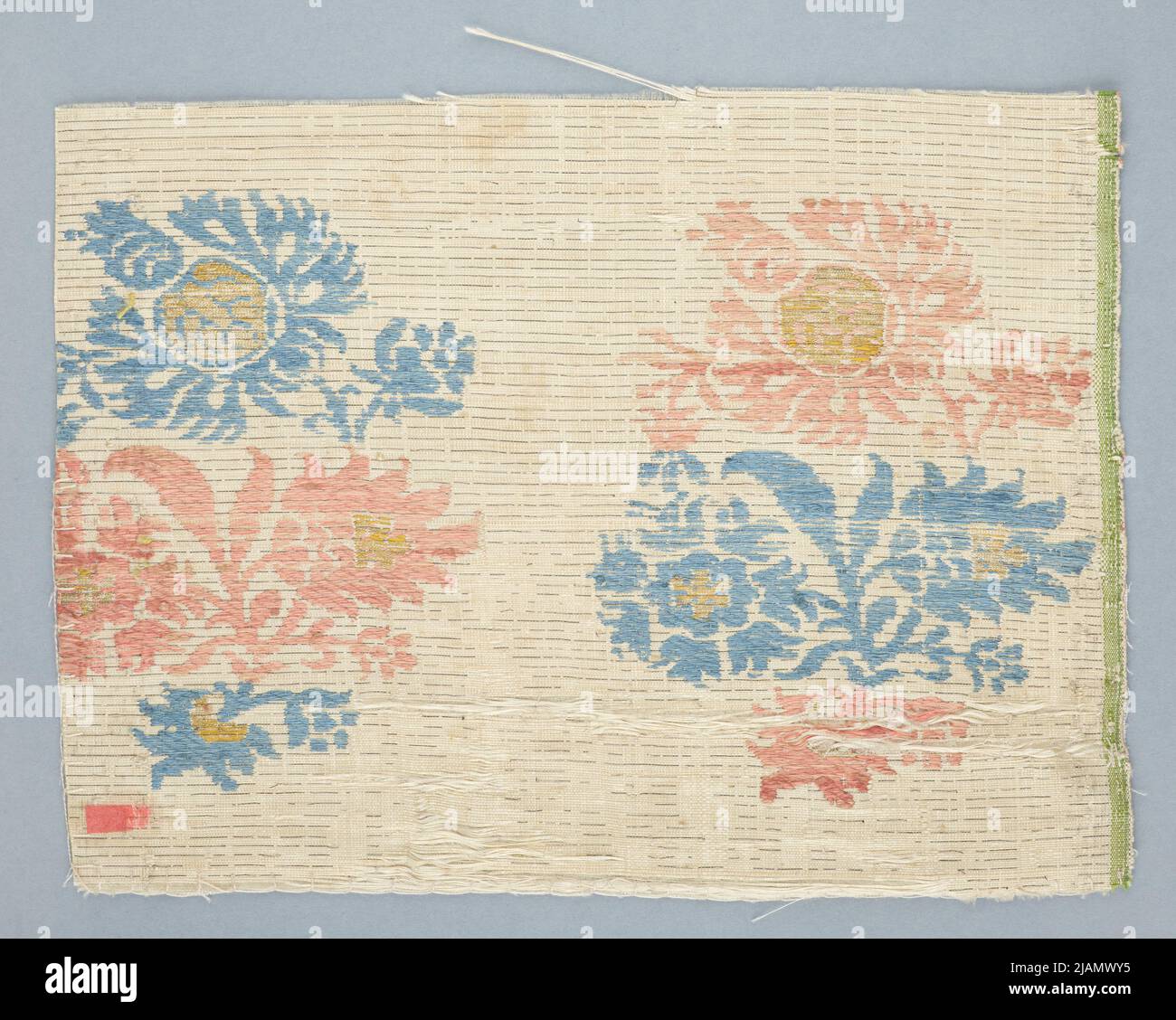 Fragment des Seidengewebes verstreute Blumen unbekannt Stockfoto
