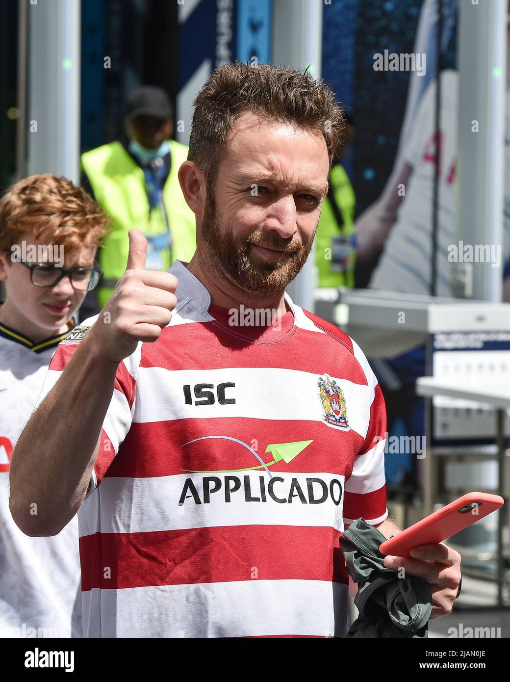 London, England - 28.. Mai 2022 - Fans von Wigan Warriors. Rugby League Betfred Challenge Cup Final Huddersfield Giants vs Wigan Warriors im Totenham Hotspur Stadium, London, Großbritannien Dean Williams Stockfoto