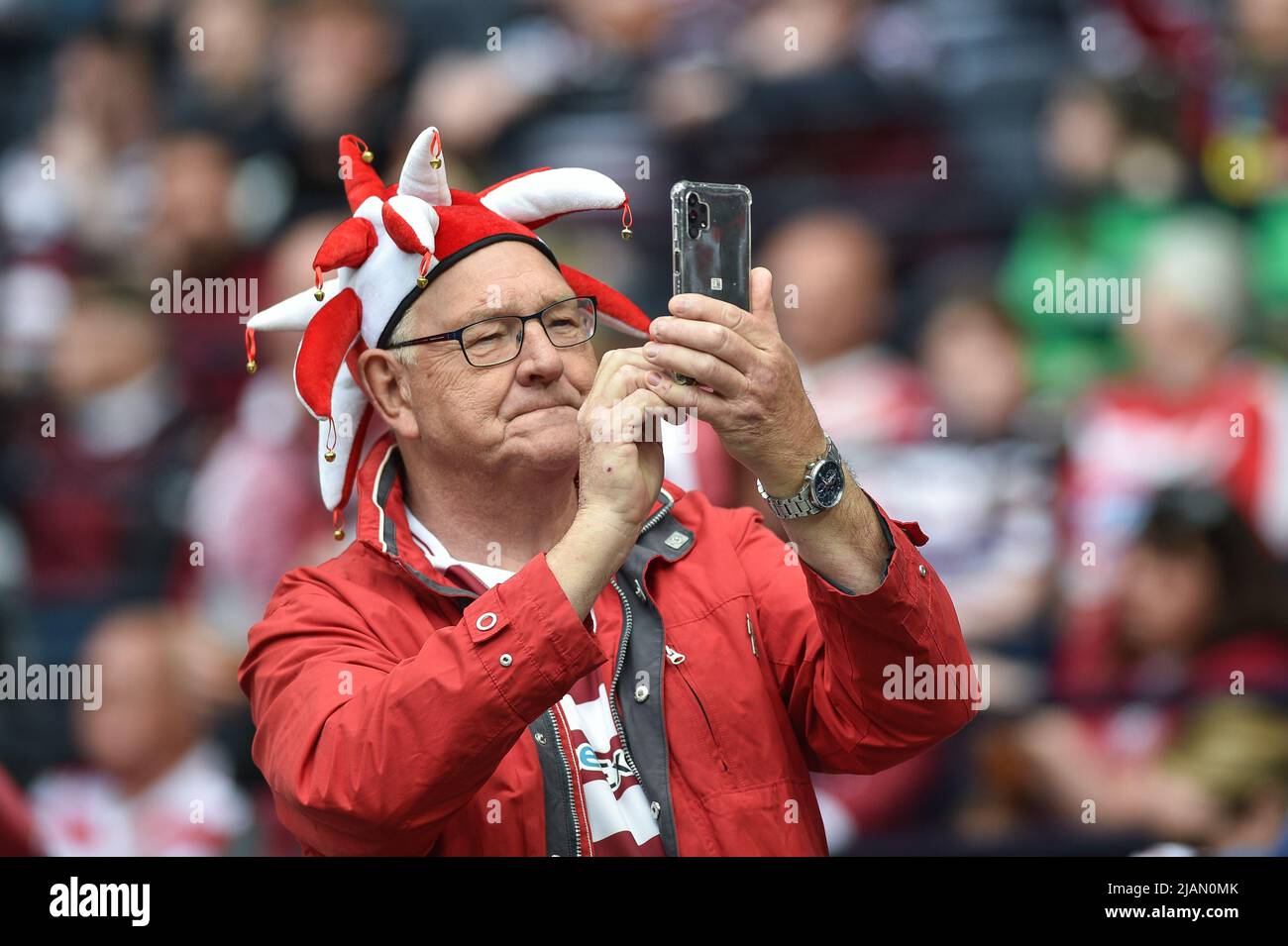 London, England - 28.. Mai 2022 - Fans von Wigan Warriors. Rugby League Betfred Challenge Cup Final Huddersfield Giants vs Wigan Warriors im Totenham Hotspur Stadium, London, Großbritannien Dean Williams Stockfoto
