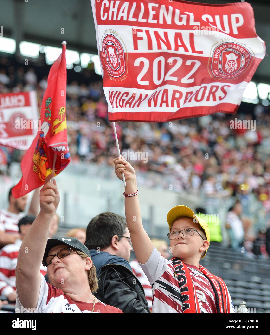 London, England - 28.. Mai 2022 - Fans von Wigan Warriors. Rugby League Betfred Challenge Cup Final Huddersfield Giants vs Wigan Warriors im Totenham Hotspur Stadium, London, Großbritannien Dean Williams Stockfoto