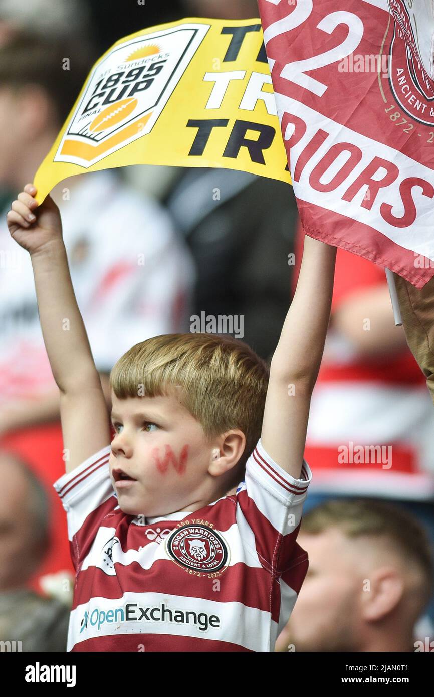 London, England - 28.. Mai 2022 - Fans von Wigan Warriors. Rugby League Betfred Challenge Cup Final Huddersfield Giants vs Wigan Warriors im Totenham Hotspur Stadium, London, Großbritannien Dean Williams Stockfoto