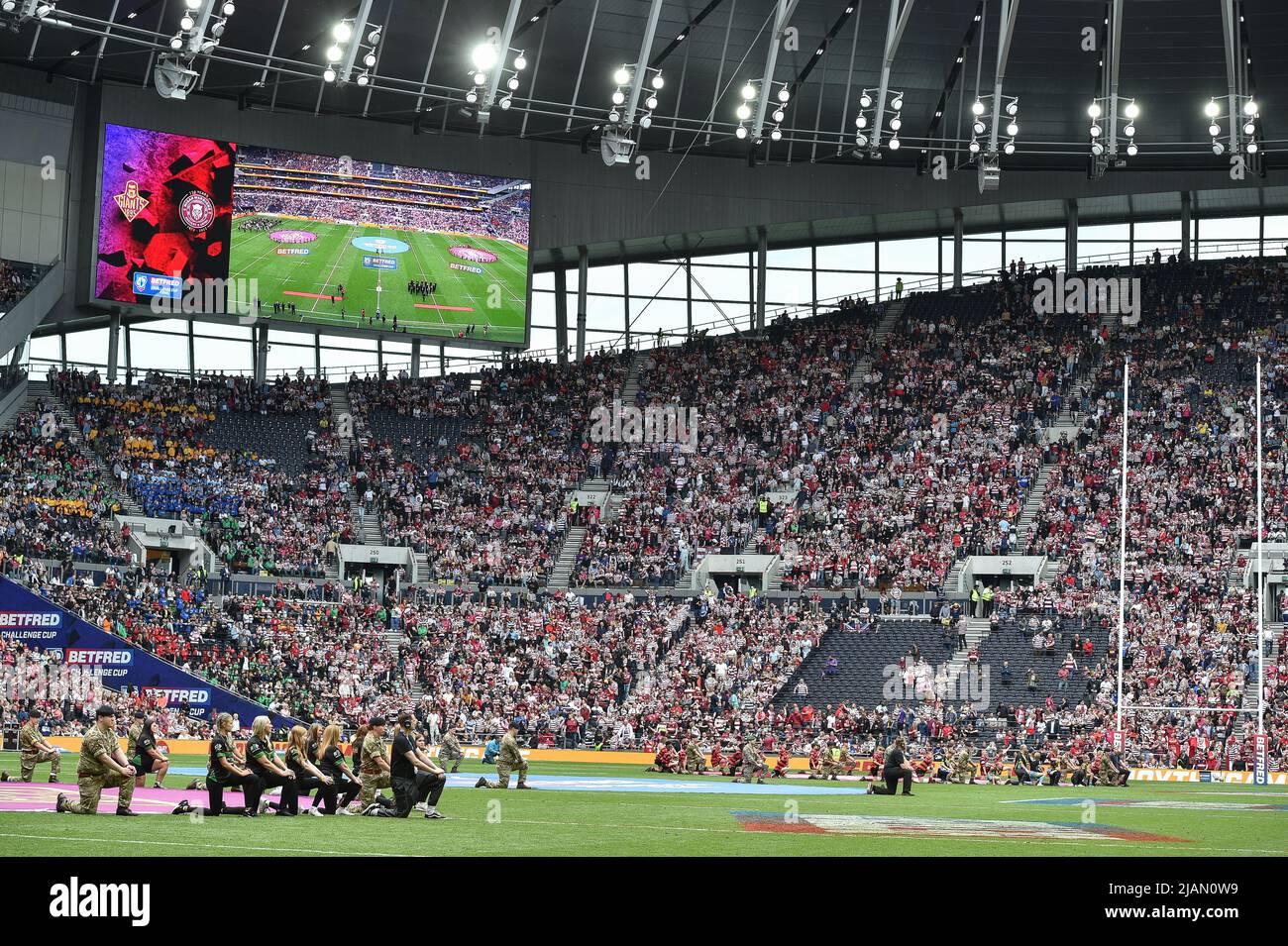 London, England - 28.. Mai 2022 - Fans von Wigan Warriors. Rugby League Betfred Challenge Cup Final Huddersfield Giants vs Wigan Warriors im Totenham Hotspur Stadium, London, Großbritannien Dean Williams Stockfoto