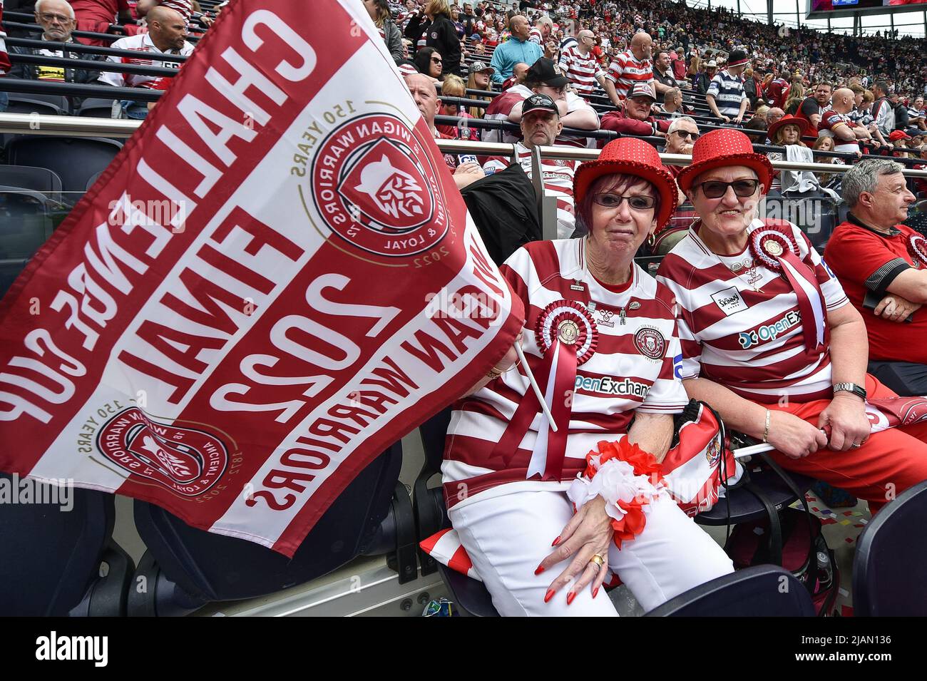 London, England - 28.. Mai 2022 - Fans von Wigan Warriors. Rugby League Betfred Challenge Cup Final Huddersfield Giants vs Wigan Warriors im Totenham Hotspur Stadium, London, Großbritannien Dean Williams Stockfoto