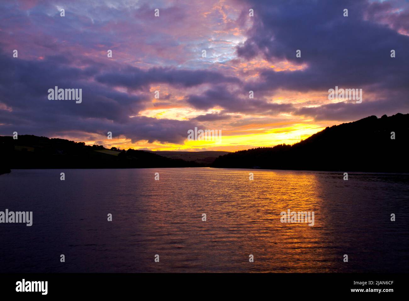 Reservoir bei Sonnenuntergang, Dam Flask, Sheffield Stockfoto