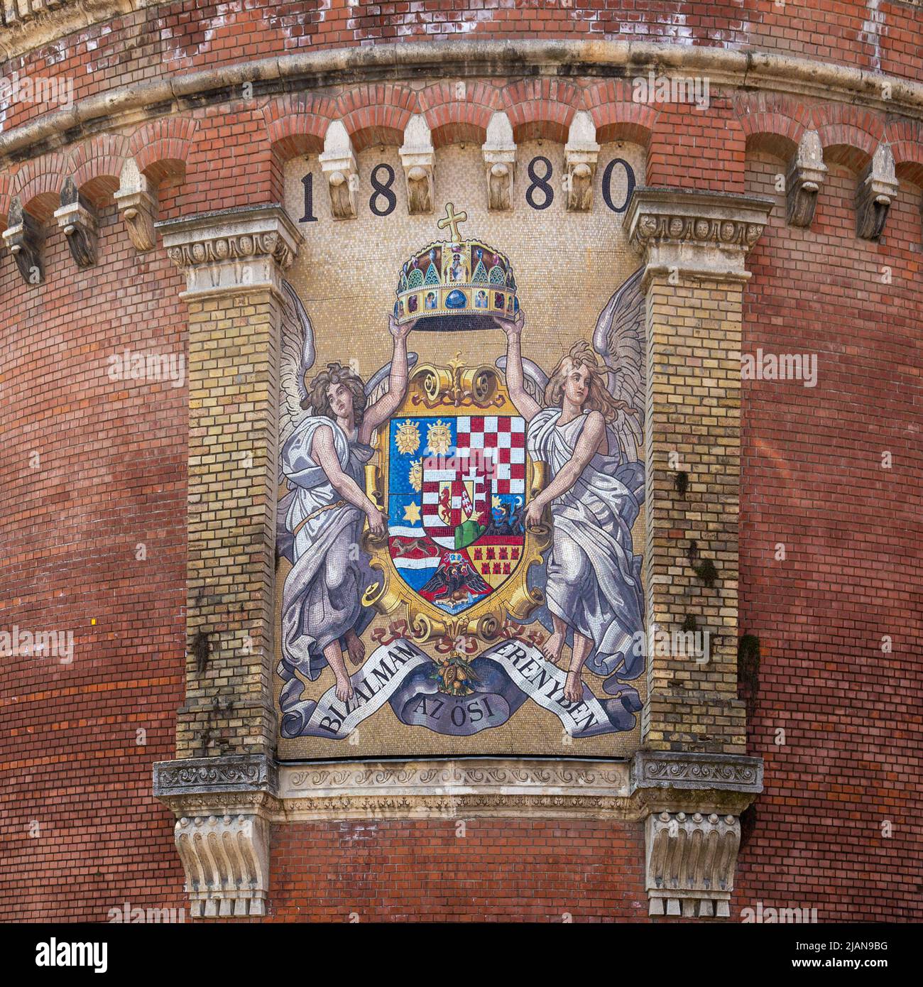 Antike Mosaik Wappen des Königreichs Ungarn in Budapest. Stockfoto