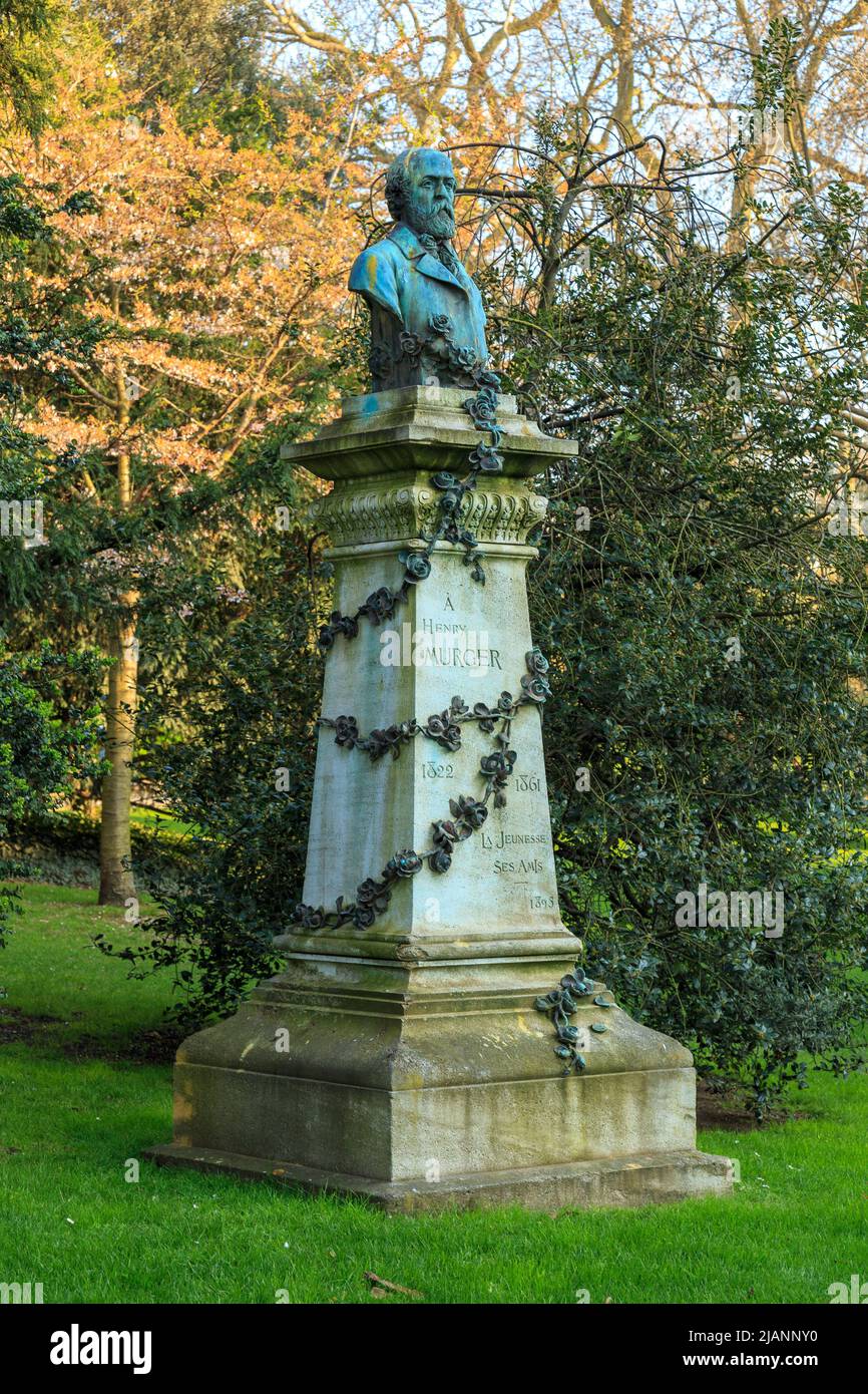 Paris, Frankreich, 27. März 2017: Henry Murger Statue auf dem Luxemburger Garten historische Luxemburg Garten (Jardin du Luxembourg) - öffentliche Garten in Stockfoto