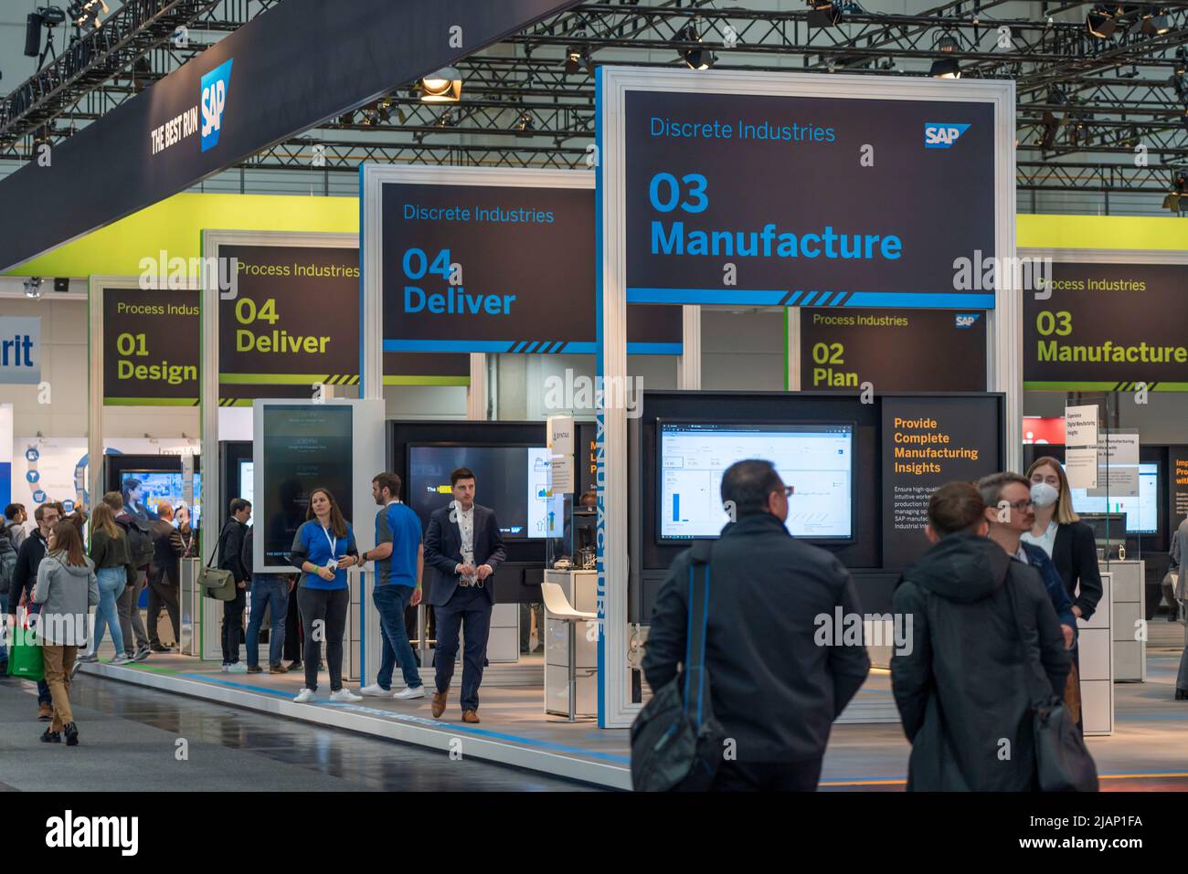 Erster Tag auf der Hannover Messe 2022, Industriemesse, nach 2 Jahren Corona-Pause, Messehalle, SAP-Messestand, Niedersachsen, Deutschland Stockfoto