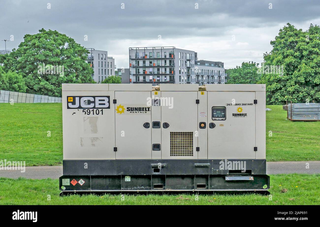 Ein JCB-Mietgenerator auf dem Gelände des Royal Hospital Kilmainham, Dublin, Irland. Stockfoto