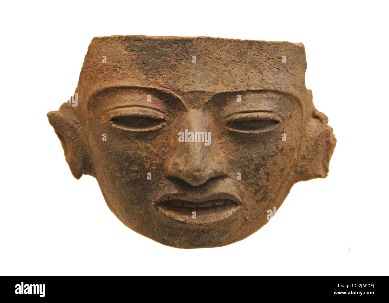 Precolombian Clay Mask.Ancient Mexico Gallery, British Museum, London, England, UK. Nur Für Redaktionelle Zwecke Stockfoto