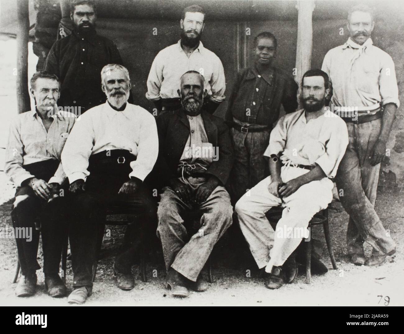 Mitarbeiter der Tennant Creek Overland Telegraph Line. Ca. Möglicherweise Ende 1800s oder Anfang 1900s Stockfoto