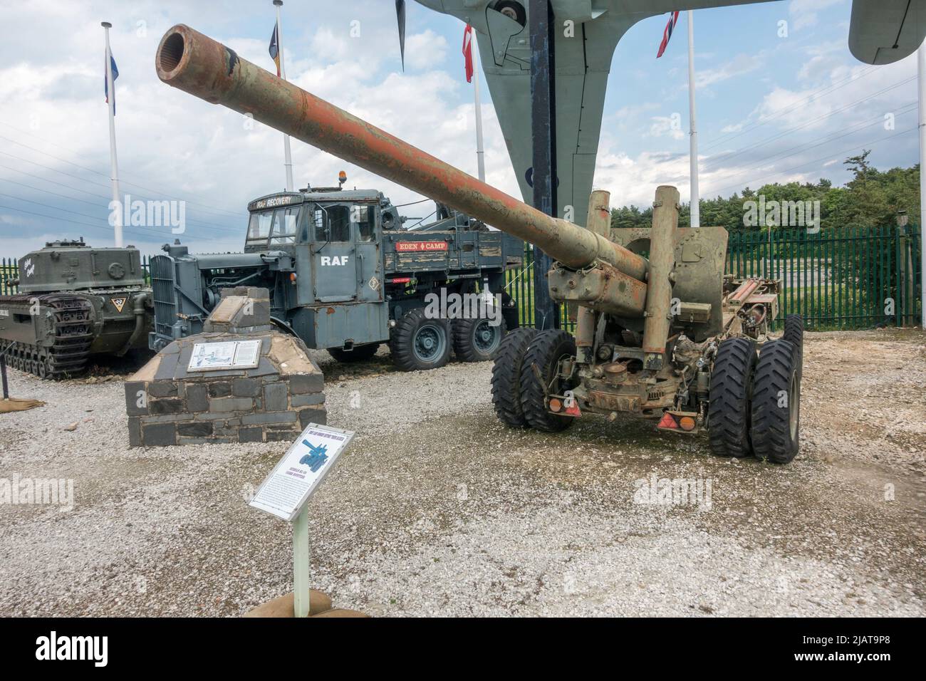 Eine russische ML-20 152mm Haubitze im Eden Camp Modern History Theme Museum in der Nähe von Malton, North Yorkshire, England. Stockfoto