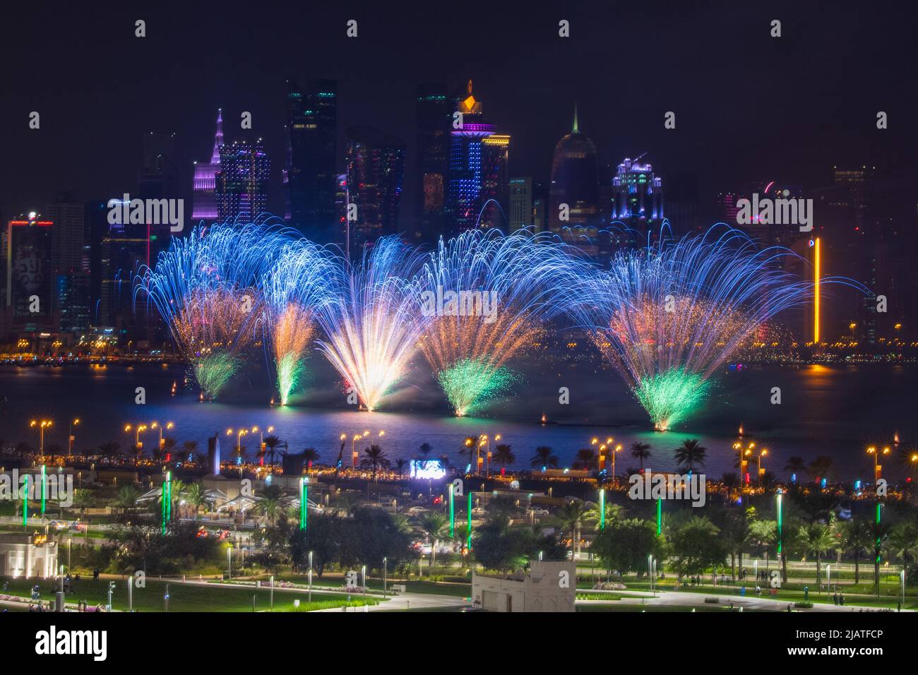 Feuerwerk an corniche in der eid Night 2021 Stockfoto