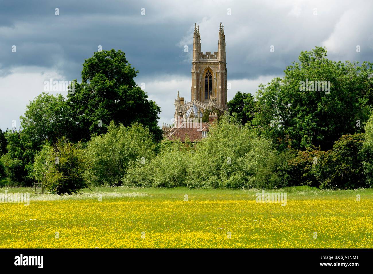 Blick in Richtung St. Peter ad Vincula Church, Hampton Lucy, Warwickshire, England, Großbritannien Stockfoto