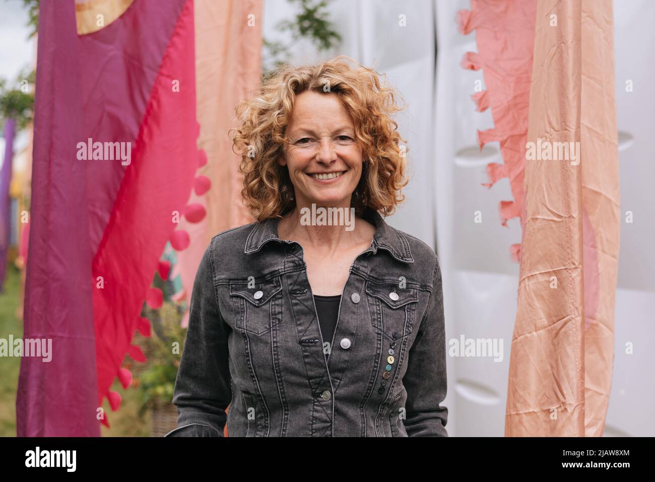 Hay-on-Wye, Wales, Großbritannien. 1.. Juni 2022. Kate Humble Portrait beim Hay Festival 2022, Wales. Quelle: Sam Hardwick/Alamy. Stockfoto