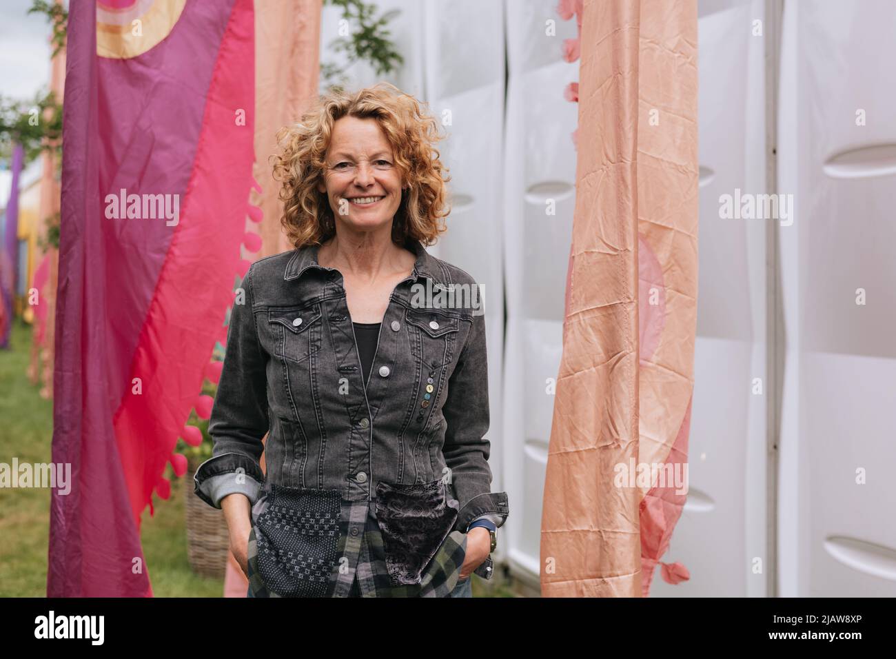 Hay-on-Wye, Wales, Großbritannien. 1.. Juni 2022. Kate Humble Portrait beim Hay Festival 2022, Wales. Quelle: Sam Hardwick/Alamy. Stockfoto