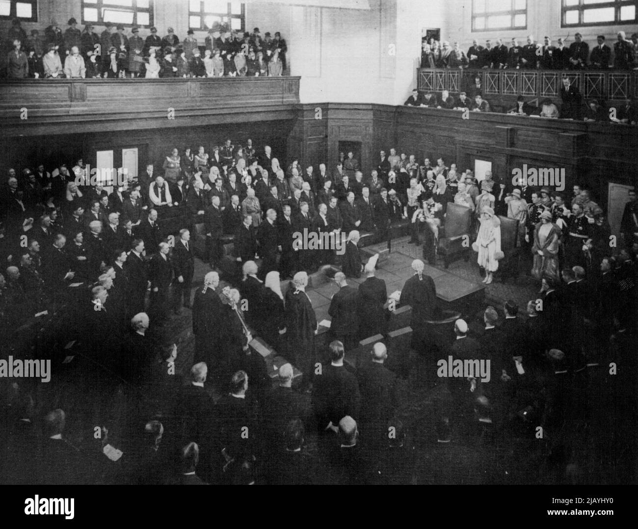 Eröffnung des Bundesparlaments in Canberra durch S.R.H. Duke of York (verstorbener König George VI.) im Mai 1927. 10. Februar 1954. (Foto von einem offiziellen australischen Foto). Stockfoto