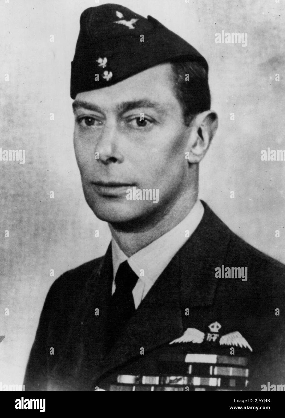 Seine Majestät König Georg VI. Von England. In Fliegeruniform. 01. Januar 1944. Stockfoto