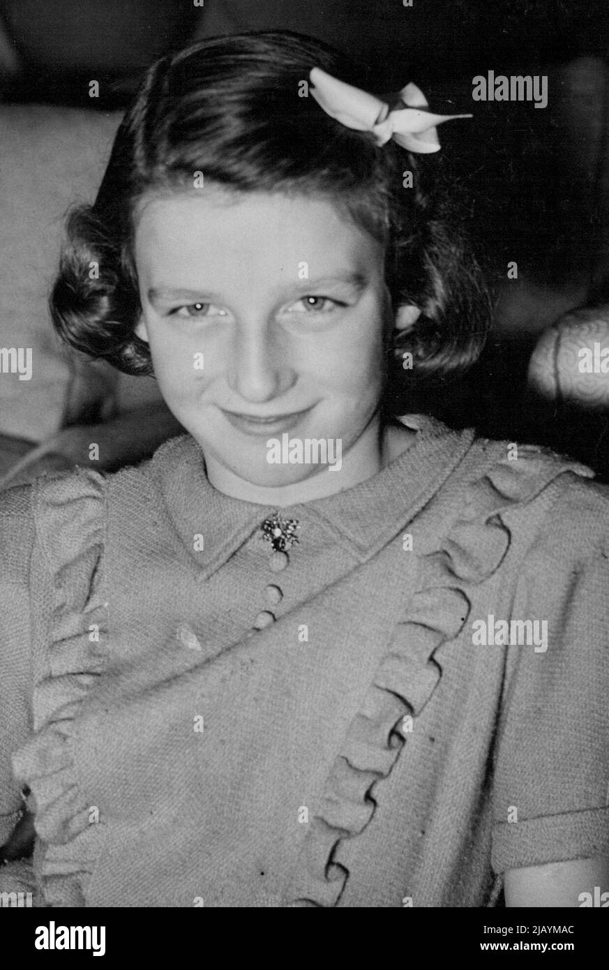 Königliche Brautjungfern:- Prinzessin Alexandra von Kent hat gestern in ihrem Haus, Iver, Bucks, fotografiert. Prinzessin Alexandra von Kent, die im Dezember elf Jahre alt wird, wird als jüngste der königlichen Brautjungfern Prinzessin Elizabeth zu ihrer Hochzeit am 20.. November besuchen. 01. November 1947. Stockfoto