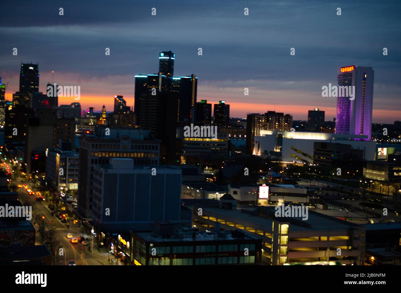 Bild der Innenstadt von Windsor und Detroit bei Nacht. Sehr landschaftlich Stockfoto