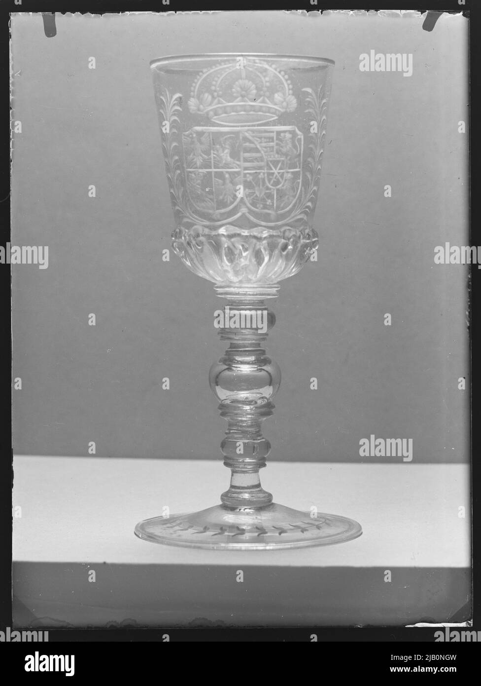 Fotografie des Glasplattes mit dem polnisch-sächsischen Wappen (II) unbekannt Stockfoto